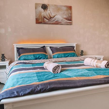 Luxury Sky Apartment Кишинёв Экстерьер фото