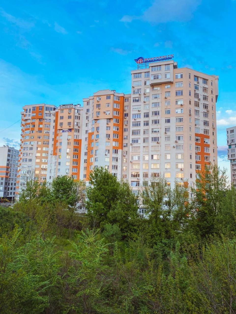 Luxury Sky Apartment Кишинёв Экстерьер фото